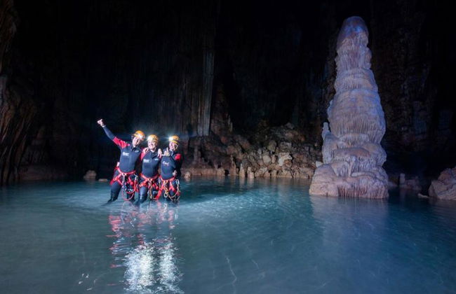 Aventura guiada en la Cova dels Coloms desde zona este - Foto 2